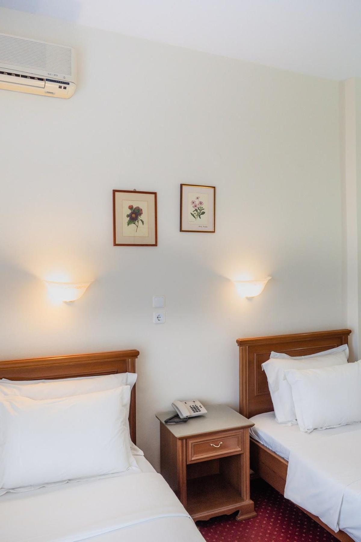 Hotel Elena Larissa Zimmer foto